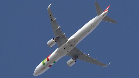 Airbus A321-251N CS-TJI TAP Air Portugal from Lisbon (12000 ft.)