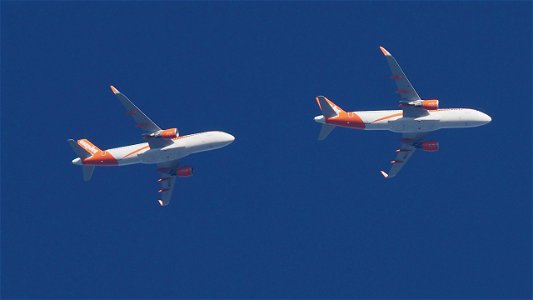 Airbus A320-214 G-EZWZ easyJet - London to Innsbruck (21300 ft.) photo