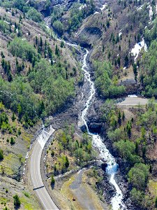 20230518_Aerial of road washout_USGS_A Mosbrucker_B0001279b