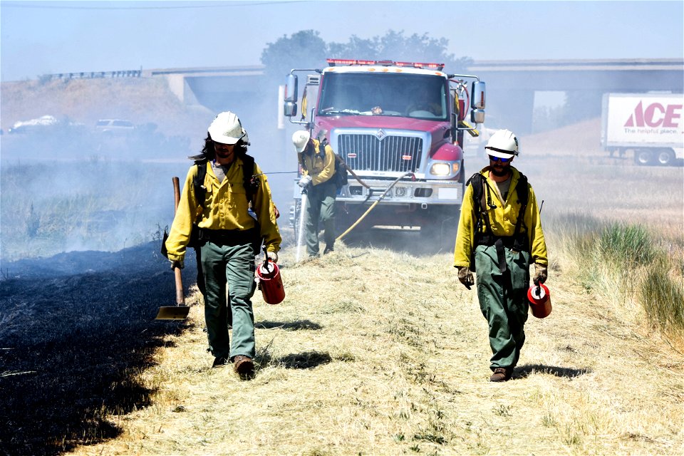 BLM’s Folsom Lake Veterans Crew perform RX Burn at Cosumnes River Preserve restoring critical habitat.