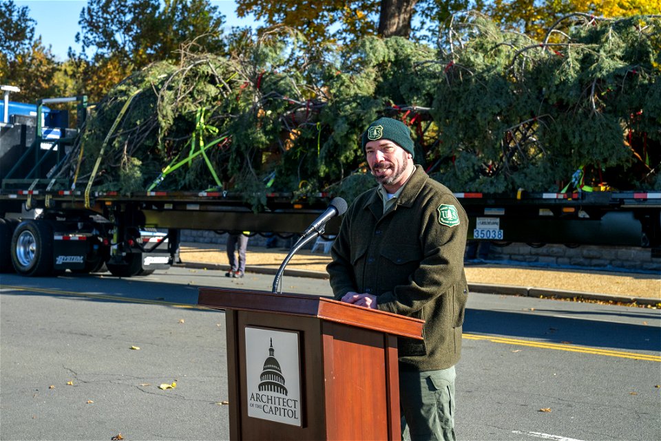 CapitolXmasTree-WashingtonDC-022
