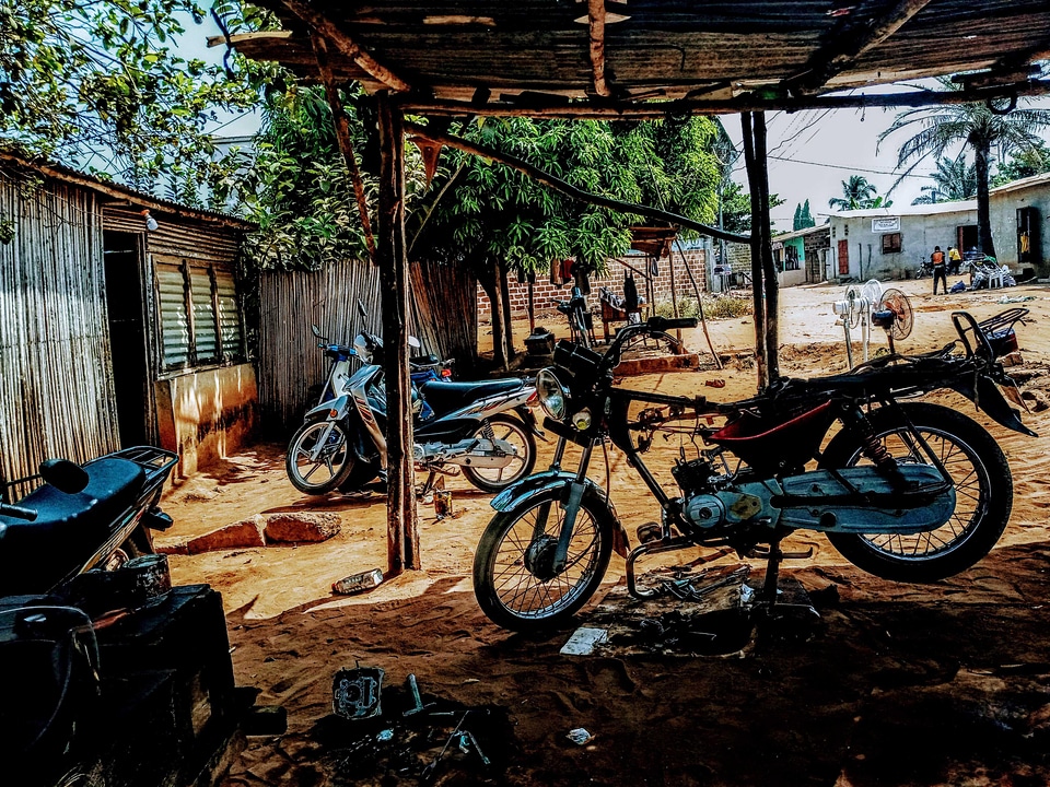 Wheel motorbike transportation system