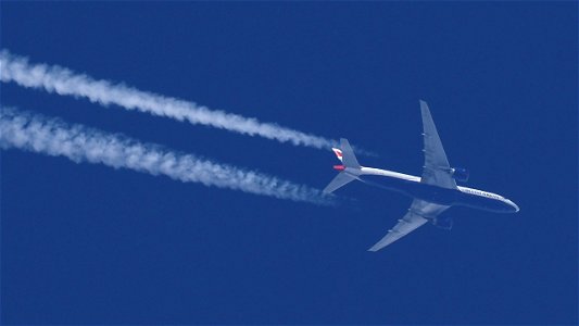 Boeing 777-236(ER) G-RAES British Airways London to Riyadh (37900 ft.)
