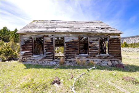 Custer Gallatin National Forest: Deaf Jim Cabin (2) photo