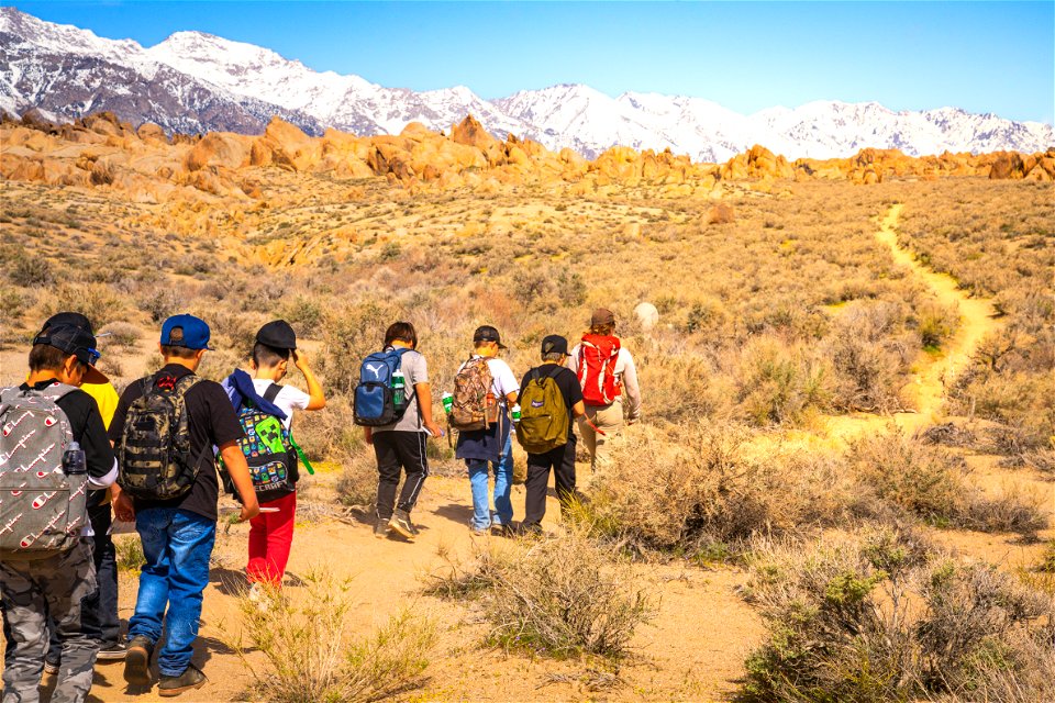 4th Graders at Alabama Hills