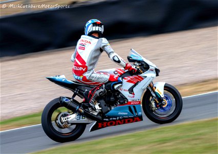 MCP_9940