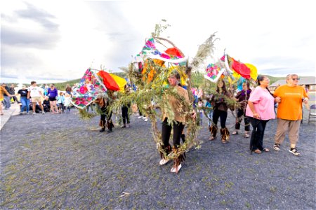 Yellowstone Revealed: Patti Baldes' ReMatriate performance at Old Faithful (5)