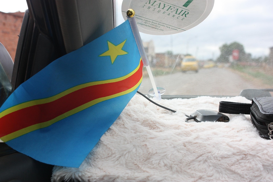 Flag vehicle travel