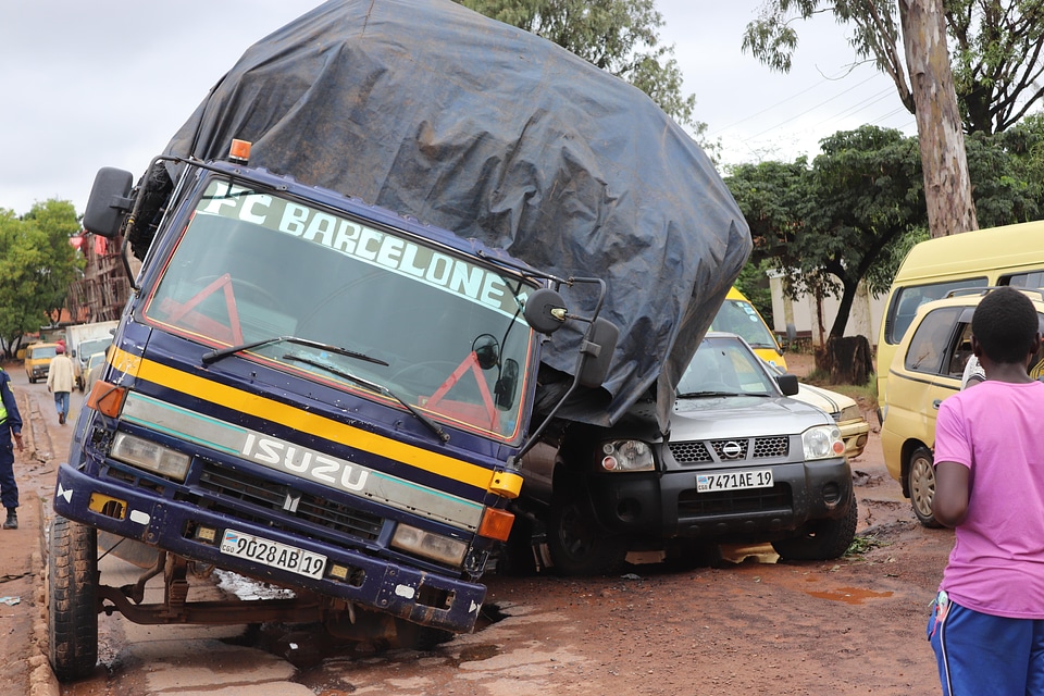 Vehicle cars transport