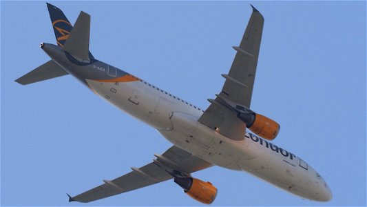 Airbus A320-212 D-AICA Condor from Fuerteventura (7000 ft.)