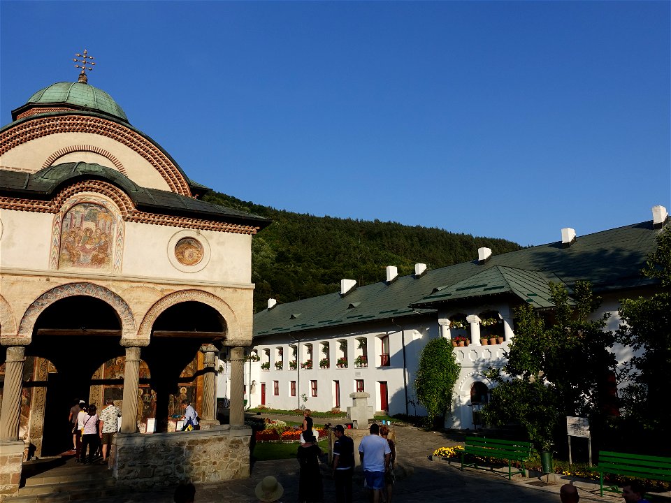 Cozia_monastery2019_0901_173354(1)