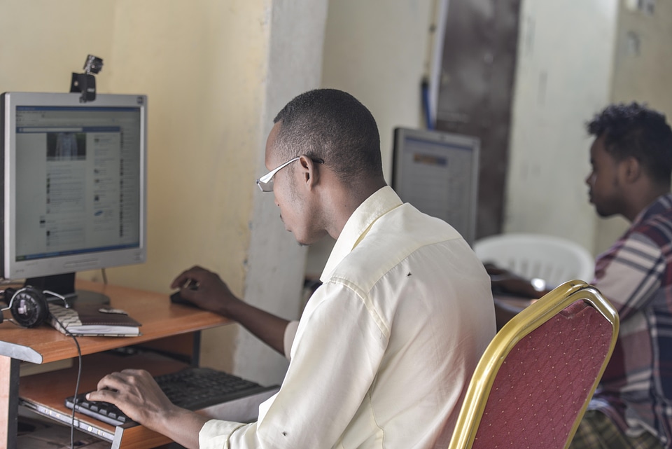 Men computer laptop