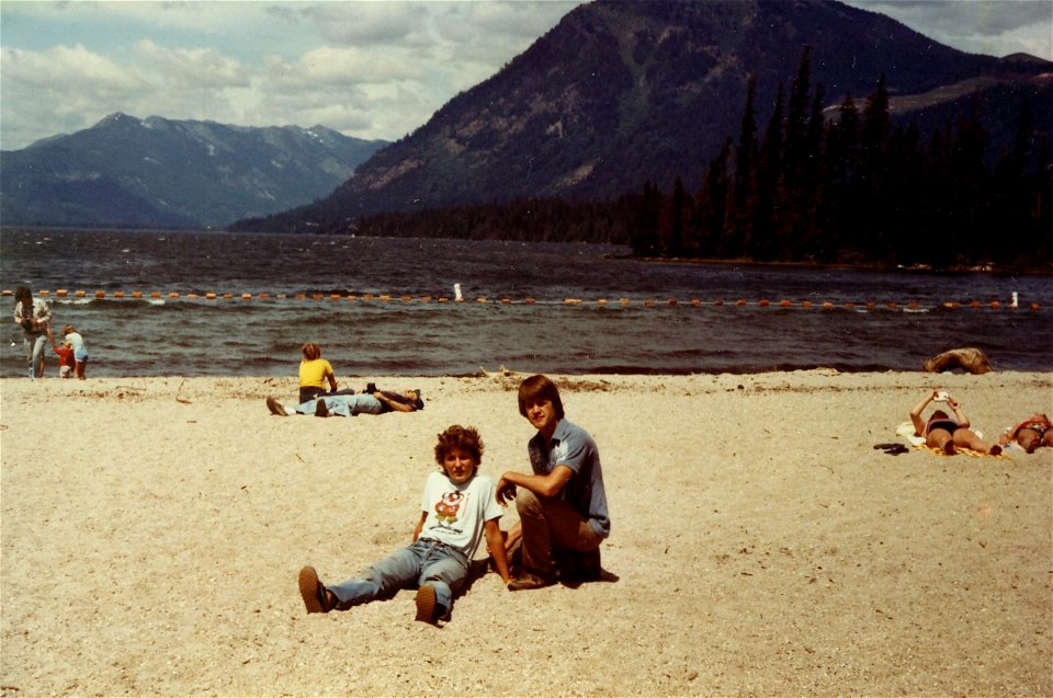 1981_Joel_Lynne_Beach photo