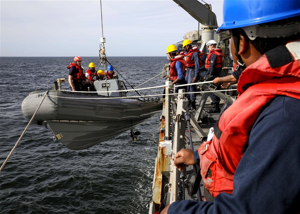 USS Porter (DDG 78) Task Force Exercise