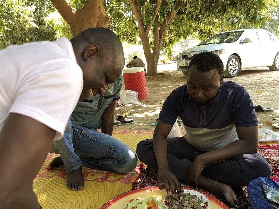 People men tasting