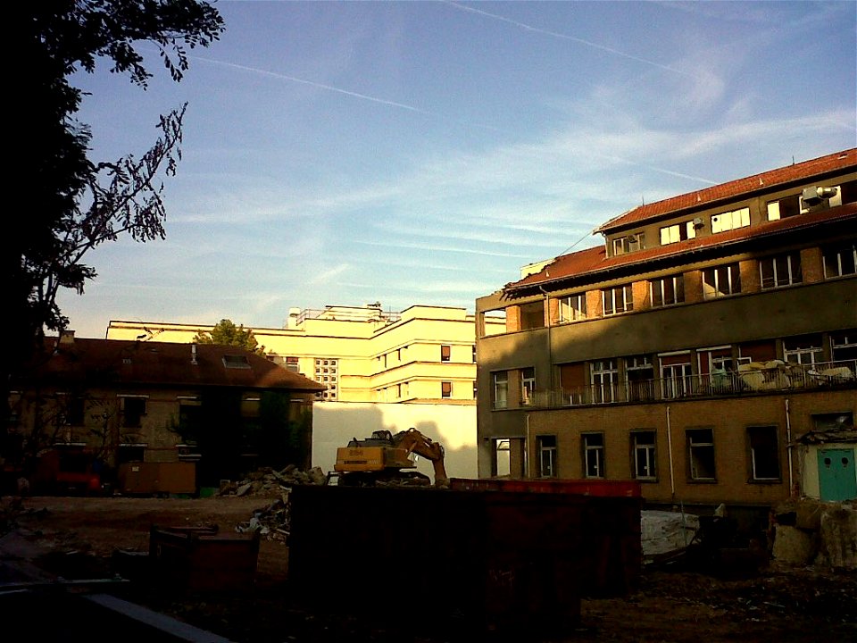 La destruction du batiment Maurice Lamy, Hôpital Necker-Enfants malades, Paris 15e