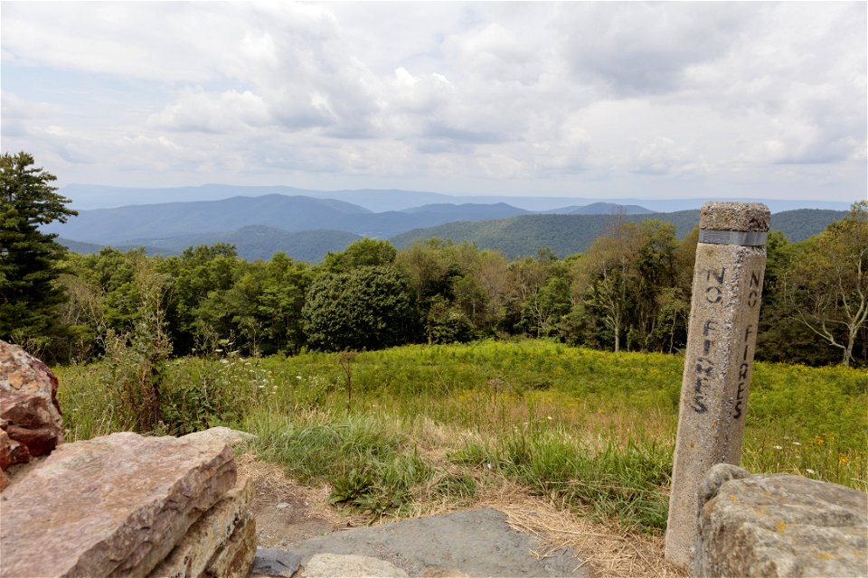 Hazeltop Ridge Overlook photo