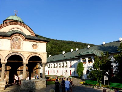 Cozia_monastery2019_0901_173354 photo