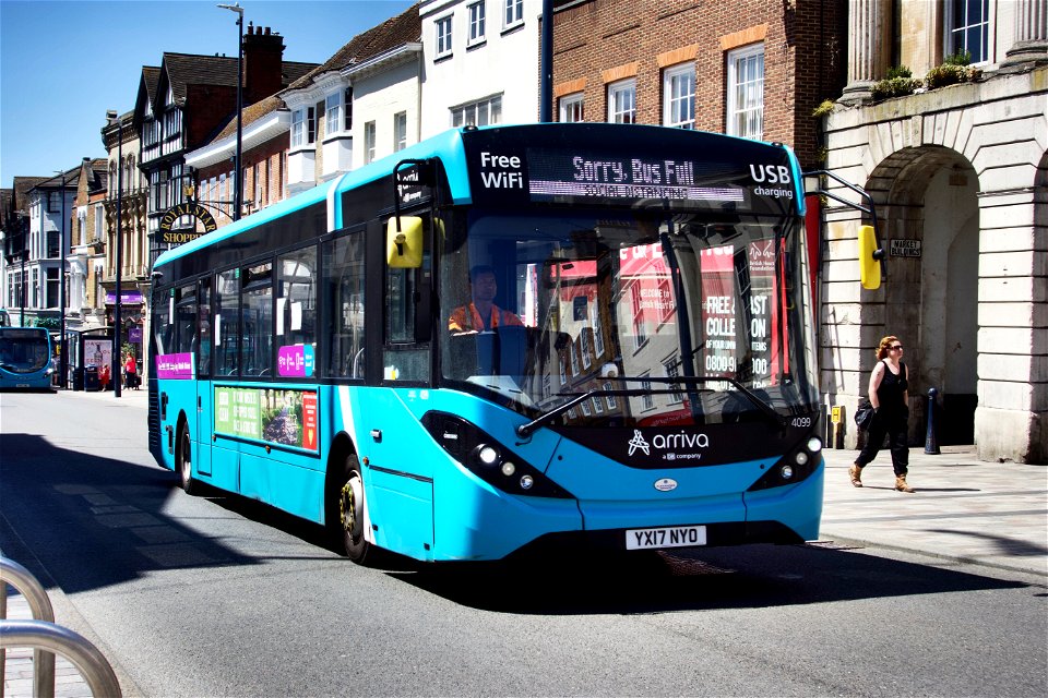 YX17NYO Maidstone
