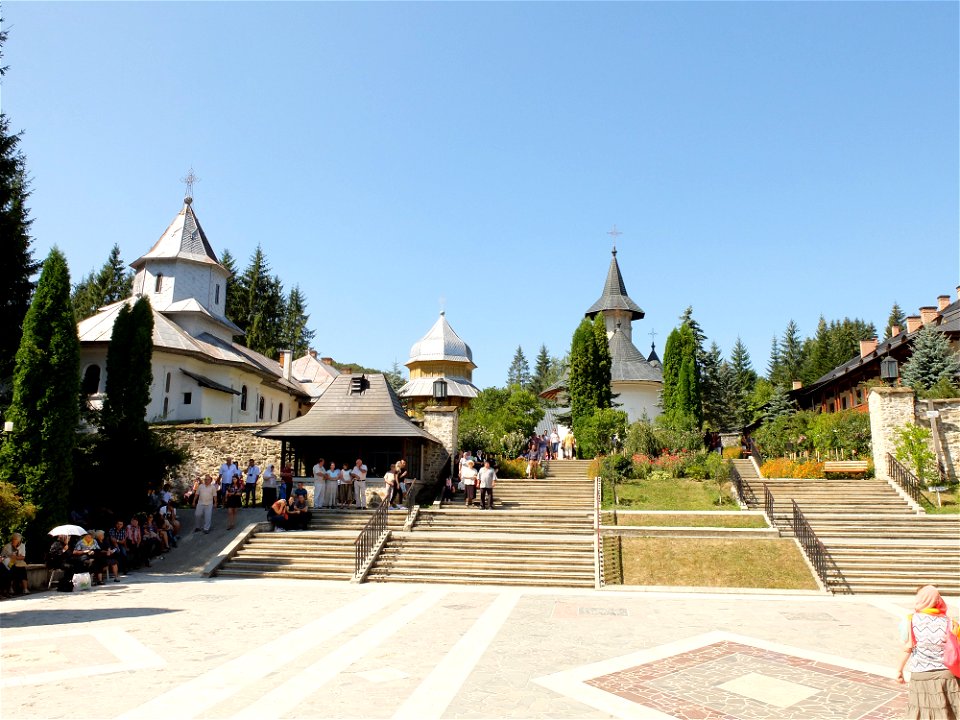 Manastirea_Sihastria2015_0809_104102