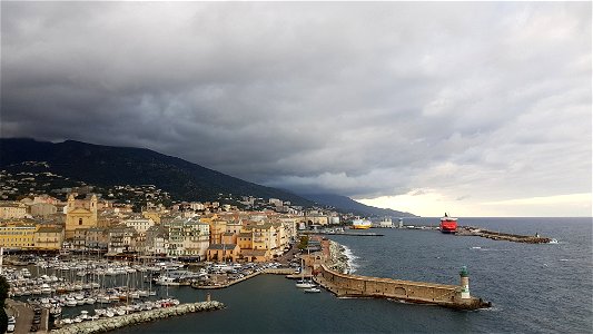 Vieux port de Bastia vue de l'Hotel des Gouverneurs