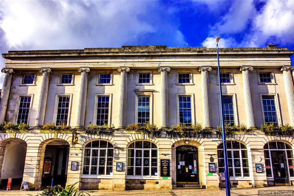 8 and 9, High Street A Grade II* Listed Building in Maidstone, Kent
