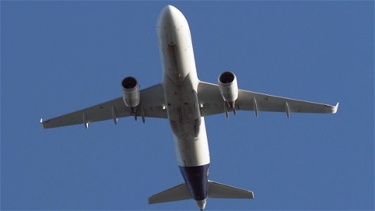 Airbus A320-214 D-AIWD Lufthansa from Naples (8200 ft.) photo