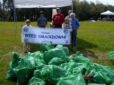 Smackdown team with weeds pulled photo