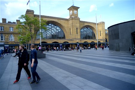Main frontage of Kings Cross station photo