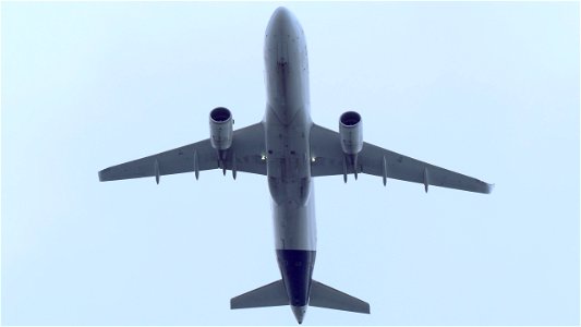Airbus A320-214 D-AIWD Lufthansa from Barcelona (6900 ft.)