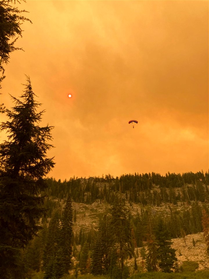 2021 BLM Fire Employee Photo Contest Category: Smokejumpers