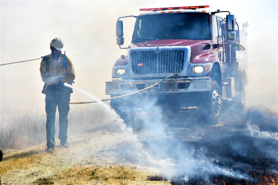 BLM’s Folsom Lake Veterans Crew perform RX Burn at Cosumnes River Preserve restoring critical habitat.