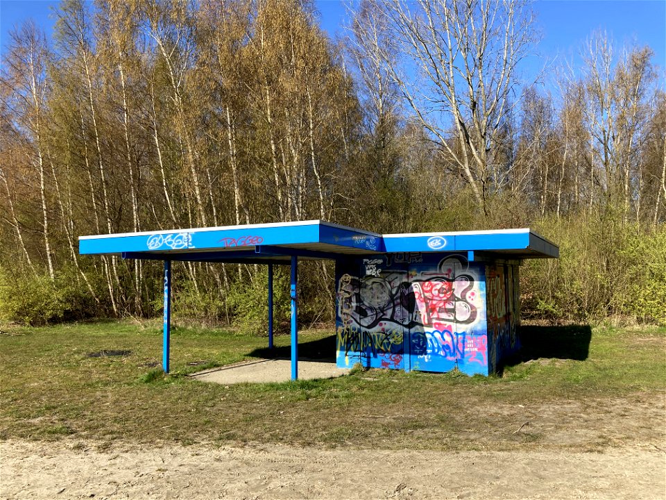 shadow graffiti