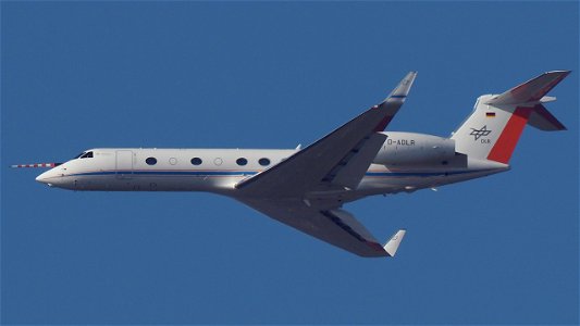 Auch heute war der Adl(e)r wieder unterwegs: Gulfstream G550 D-ADLR DLR Flugbetriebe (4100 ft.)