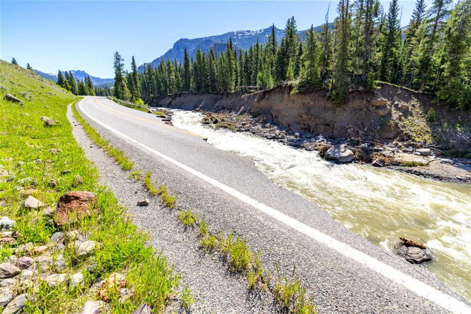 Yellowstone flood event 2022: Northeast Entrance Road washout near Trout Lake Trailhead (11)