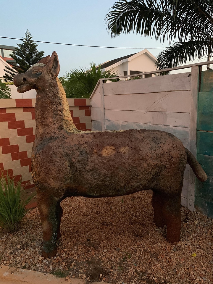Statue animal horse's representation