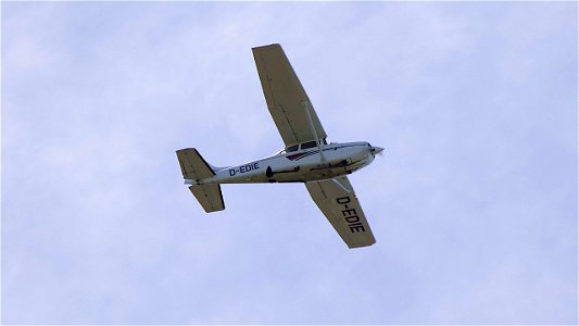 Cessna 172RG Cutlass RG  D-EDIE AirCharter Luftfahrt GmbH Jesenwang (3900 ft.)
