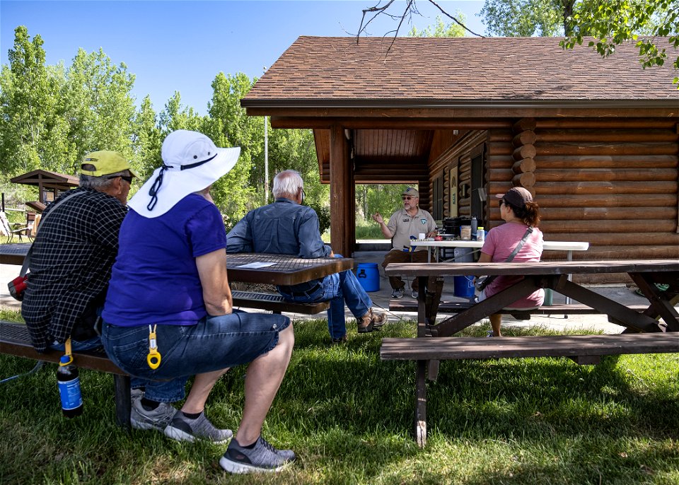 National Trails Day at Pompeys Pillar