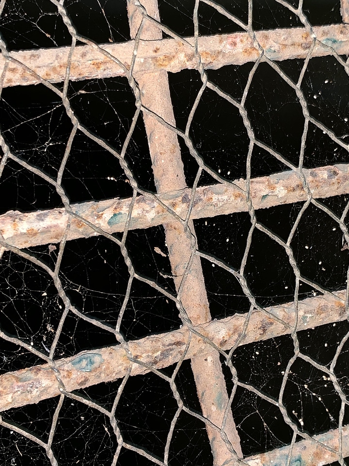 Old iron bar wire mesh closure