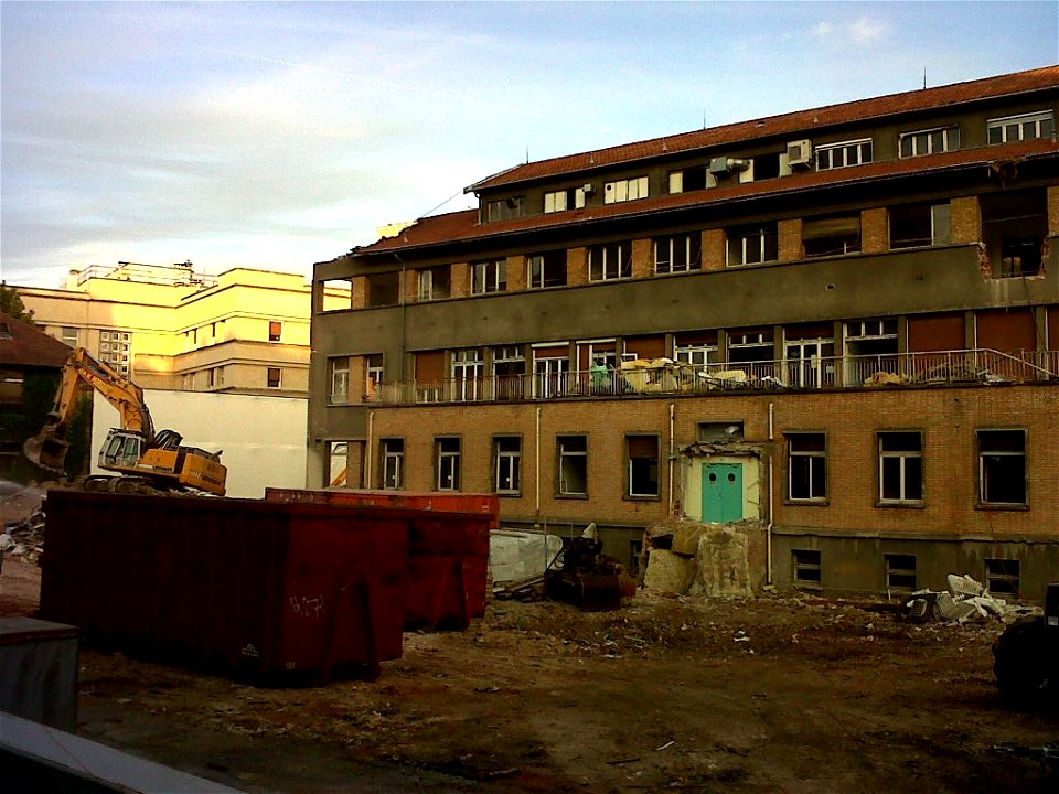 La destruction du batiment Maurice Lamy, Hôpital Necker-Enfants malades, Paris 15e