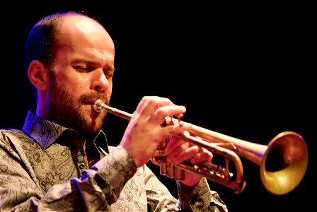 Amir ElSaffar and Two Rivers Ensemble, 8 november 2015 BIM Amsterdam - Amir ElSaffar