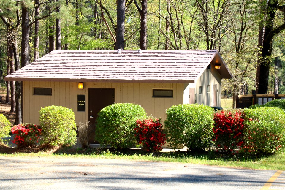 Stuart Lake bathroom - Kisatchie National Forest