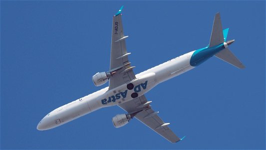 Embraer E195LR I-ADJO Air Dolomiti from Marseille (6900 ft.)