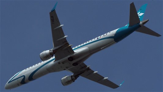 Embraer E195LR I-ADJR Air Dolomiti from Marseille (7300 ft.)