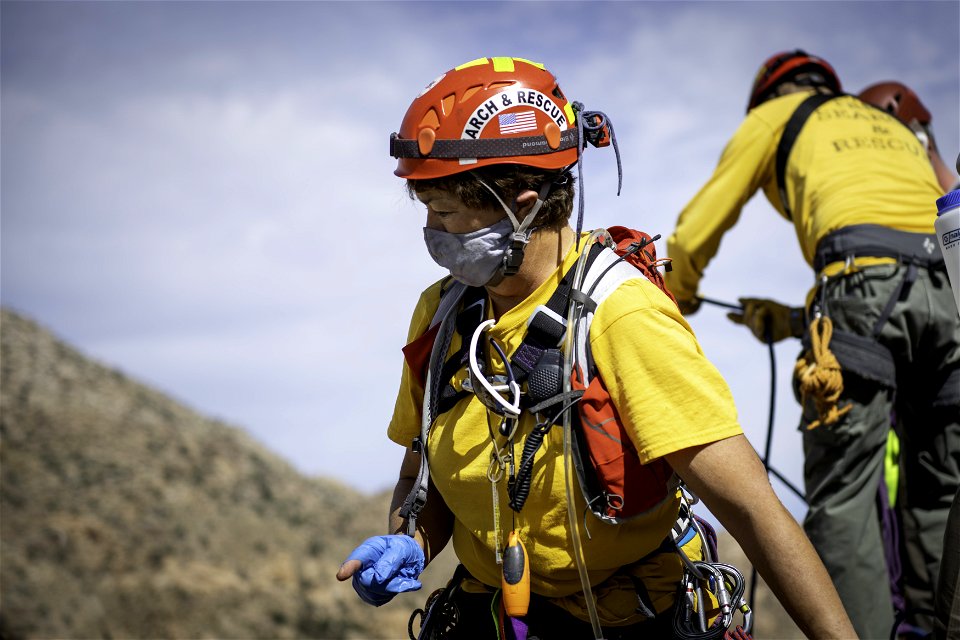 Joshua Tree Search and Rescue team members at technical rescue training photo