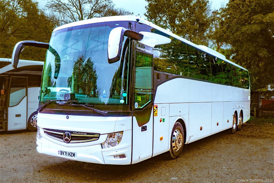 BV71HZM Seen at Kent Life