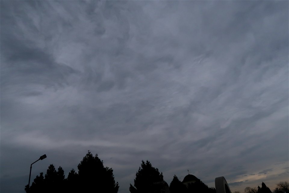 clouds_nori_contrail2023_0218_114055