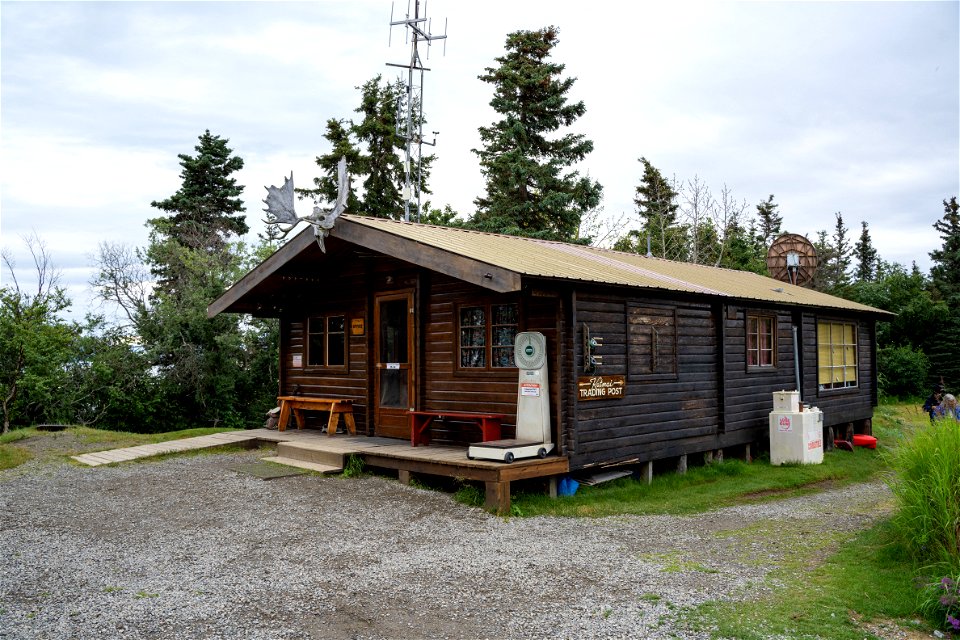 The Brooks Lodge Office - NPS Photo/L. Law