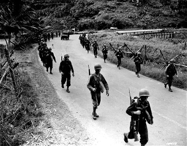 SC 151517 - The 34th Inf. on the march during manoeuvres in Hawaii, 1942.