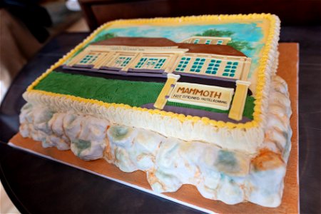 Mammoth Hot Springs Hotel reopening ceremony: Hotel cake (2)